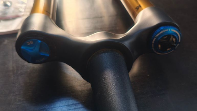 Brugt Fox 36 GRIP 2 Factory bike — billede 11 af 14