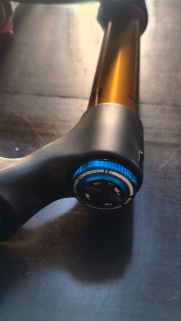 Brugt Fox 36 GRIP 2 Factory bike — billede 6 af 14