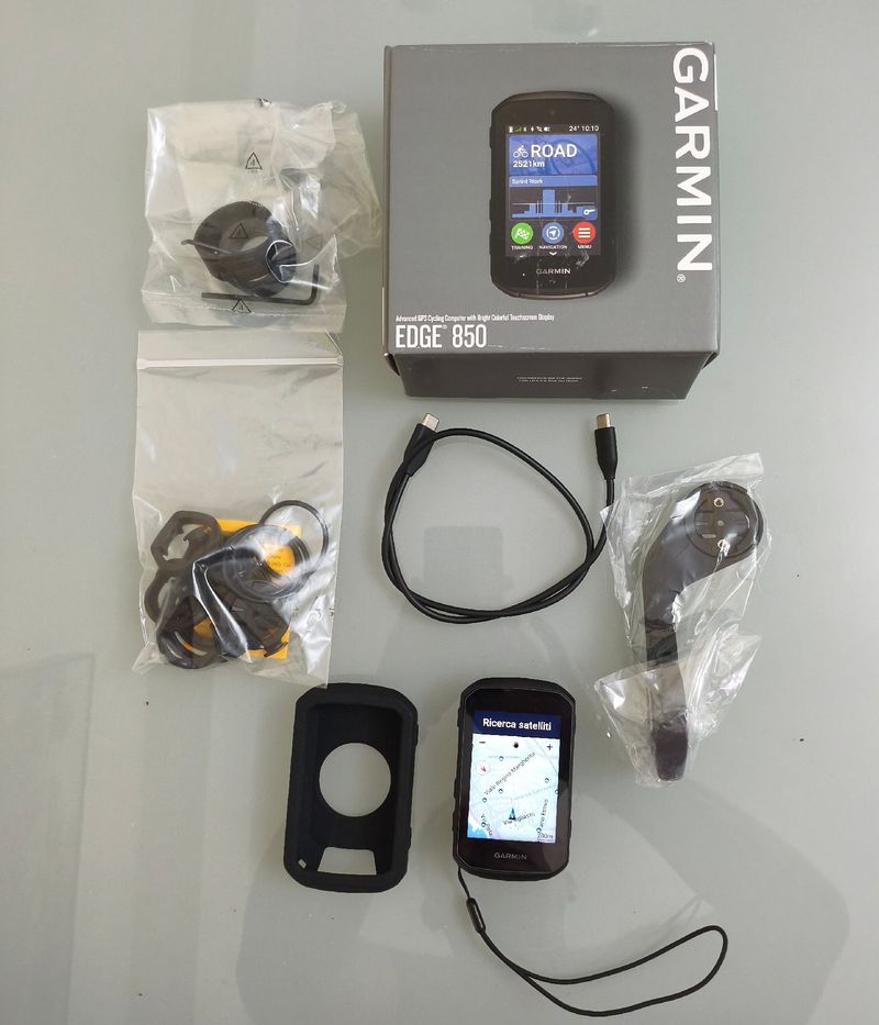 Garmin Edge 850 GPS Cycling Computer 2025 Cycling Accessories d'occasion