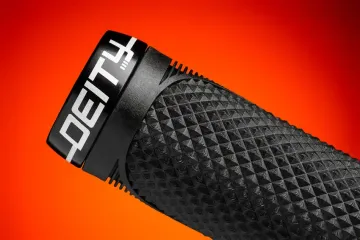 Deity Megattack Grips 2026 bike d'occasion — image 2 sur 3