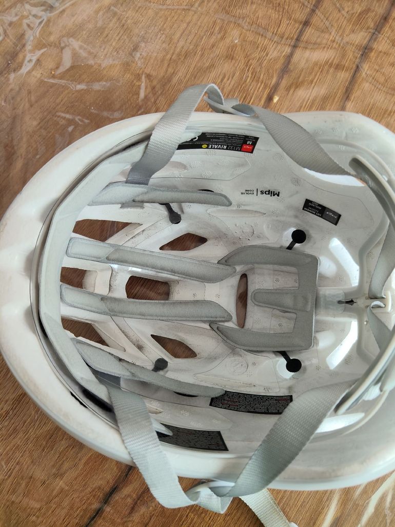Brugt MET Rivale MIPS Helmet 2026 bike — billede 5 af 5
