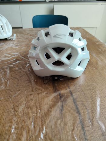 Gebrauchtes Ekoi Gara Helmet 2026 bike — Bild 4 von 5