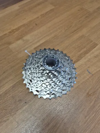 Used Shimano CS-R7101 12speed 11-34 Drivetrain & Pedals