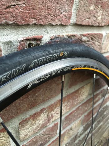 Used Mavic Ksyrium Wheelset 2011 bike — image 4 of 6