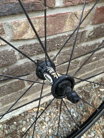 Used Mavic Ksyrium Wheelset 2011 bike — image 3 of 6