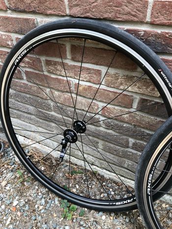 Used Specialized Axis 2.0 Wheelset 2016 bike — image 8 of 8