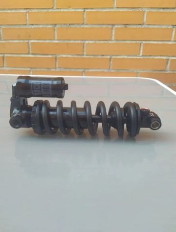 Käytetty RockShox Super Deluxe Select R Rear Suspension