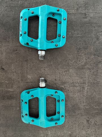 Race Face Chester 2025 Drivetrain & Pedals d'occasion