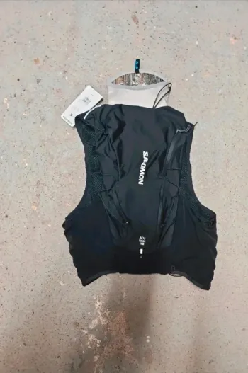 Used Salomon ADV Skin 12 Running Accessories