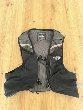 Used The North Face Laufweste Running Accessories