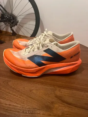 Used New Balance FuelCell Rebel v4 Running Shoes
