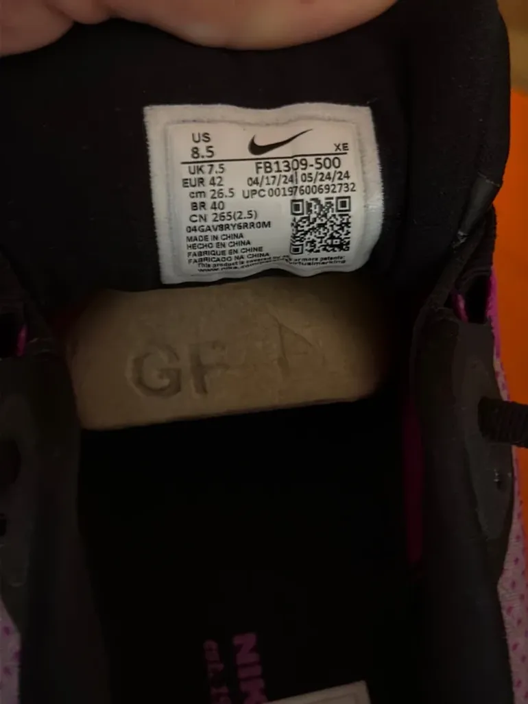 Nike Zoom X Vomero 17 bike usato — immagine 4 di 5