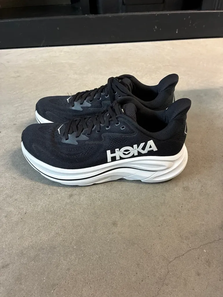 Used Hoka Clifton 10 bike — image 4 of 5