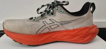 Gebrauchtes Asics Novablast 4 TR bike — Bild 4 von 12