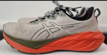 Gebrauchtes Asics Novablast 4 TR bike — Bild 8 von 12