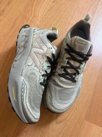 Used New Balance Hiero Foam bike — image 2 of 7