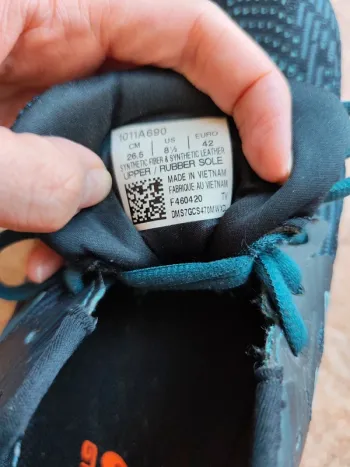 Used Asics Running Shoes bike — image 6 of 8