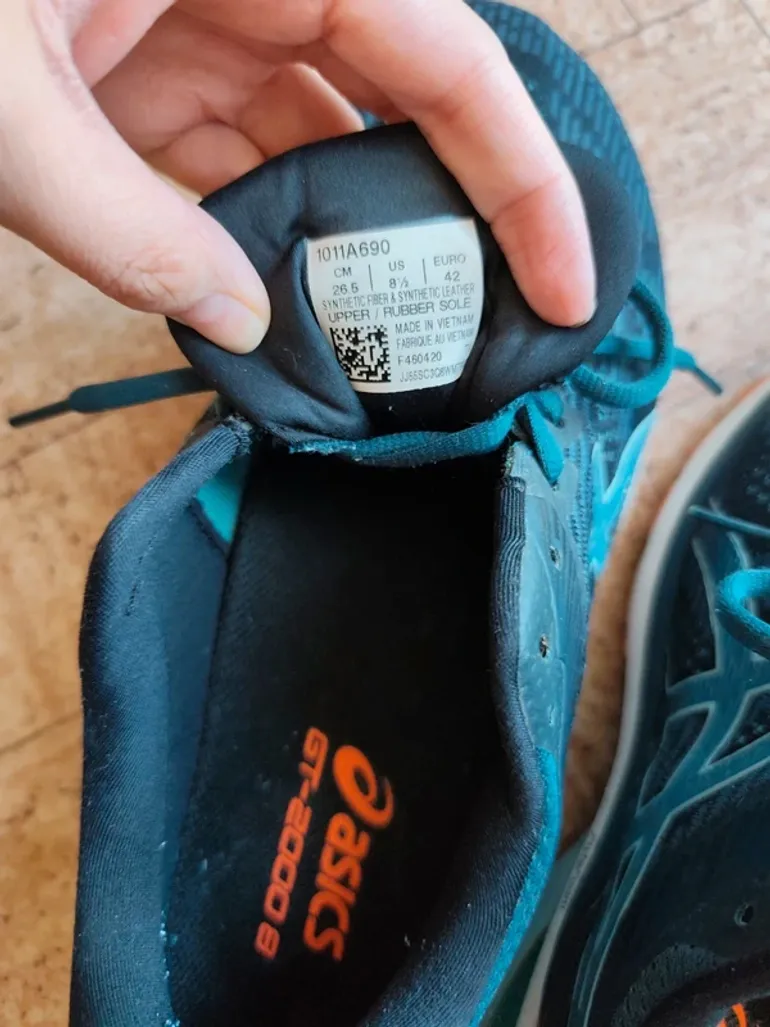 Used Asics Running Shoes bike — image 7 of 8