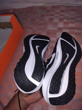 Nike Downshifter 13 bike usato — immagine 2 di 6