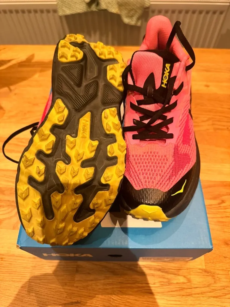 Used Hoka Challenger 8 bike — image 3 of 4
