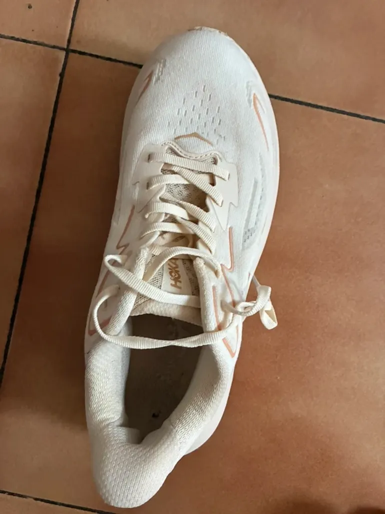 Used Hoka Shoes bike — image 8 of 9