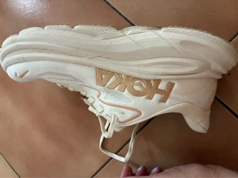 Used Hoka Shoes bike — image 3 of 9