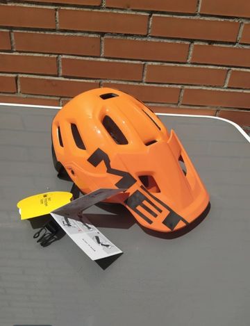 Tweedehands MET Roam Mips Helmet bike — afbeelding 20 van 20