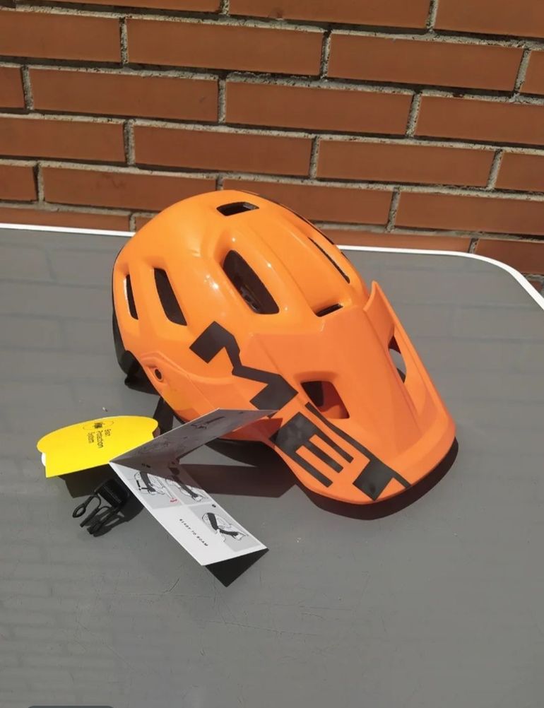 Tweedehands MET Roam Mips Helmet bike — afbeelding 20 van 20