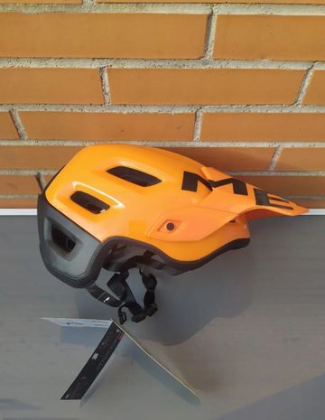 Tweedehands MET Roam Mips Helmet bike — afbeelding 16 van 20