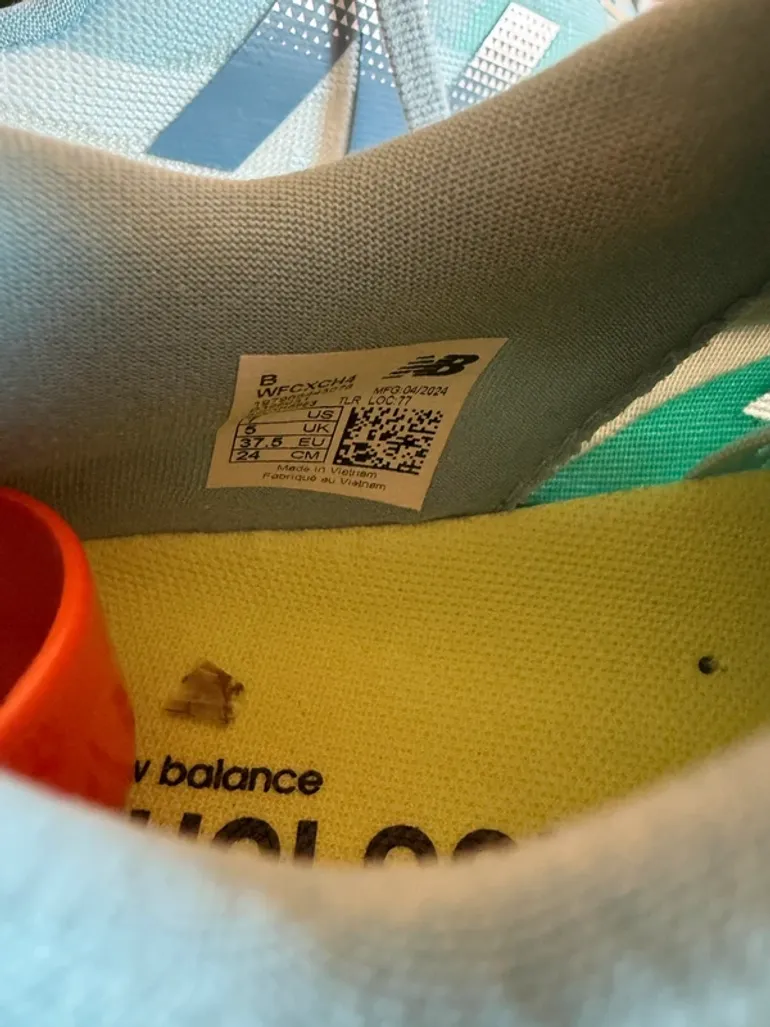 Used New Balance FuelCell Rebel FantomFit bike — image 8 of 13