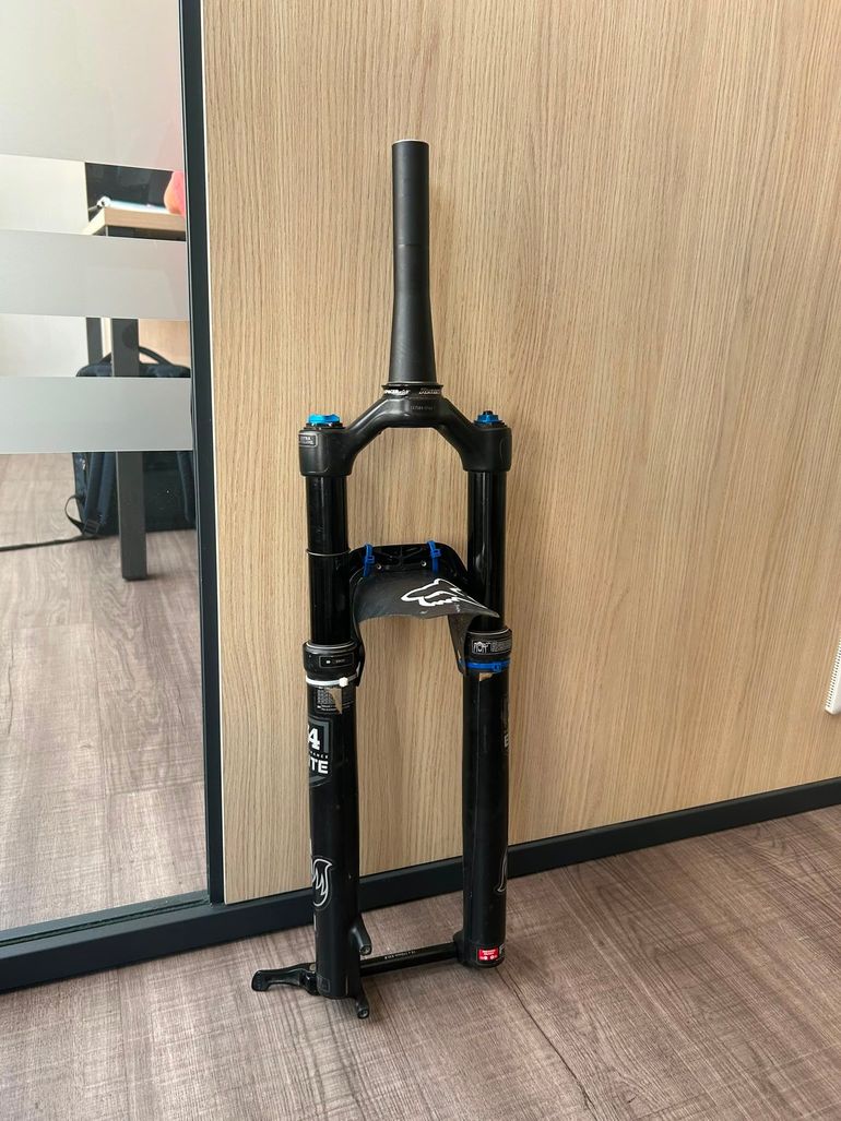 Used Fox 34 Performance Fork 2021 bike — image 5 of 6