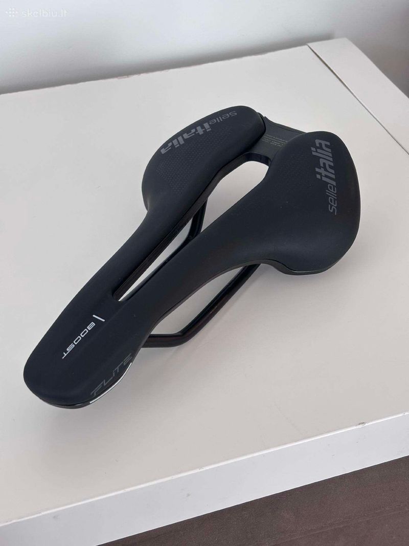 Käytetty Selle Italia Flite Boost Superflow 2025 Saddles & Seatposts