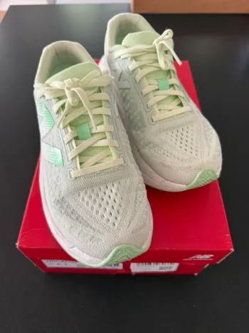 Gebrauchtes New Balance FuelCell SuperComp Trainer v3 Running Shoes