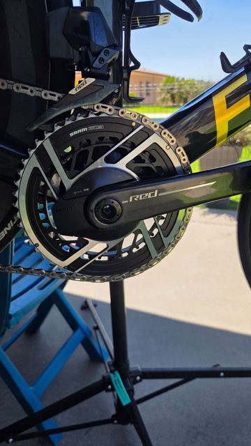 Použité Sram Red Powermeter 50-37 2025 Drivetrain & Pedals