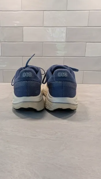 Used New Balance Fresh Foam 860 bike — image 4 of 10