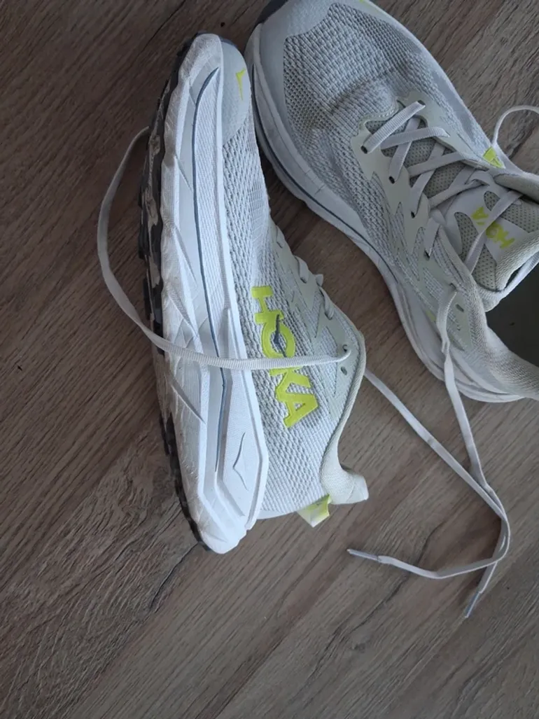 Used Hoka Running Shoes bike — image 2 of 5