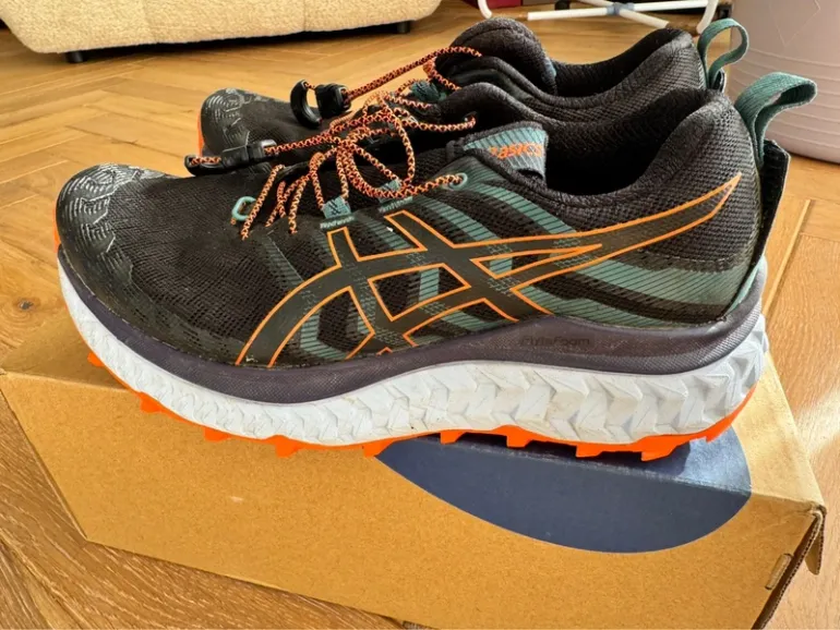 Używany Asics Trabuco Max bike — zdjęcie 7 z 8