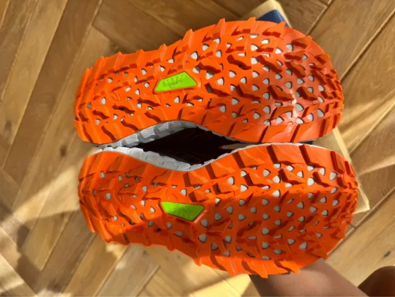 Używany Asics Trabuco Max bike — zdjęcie 4 z 8