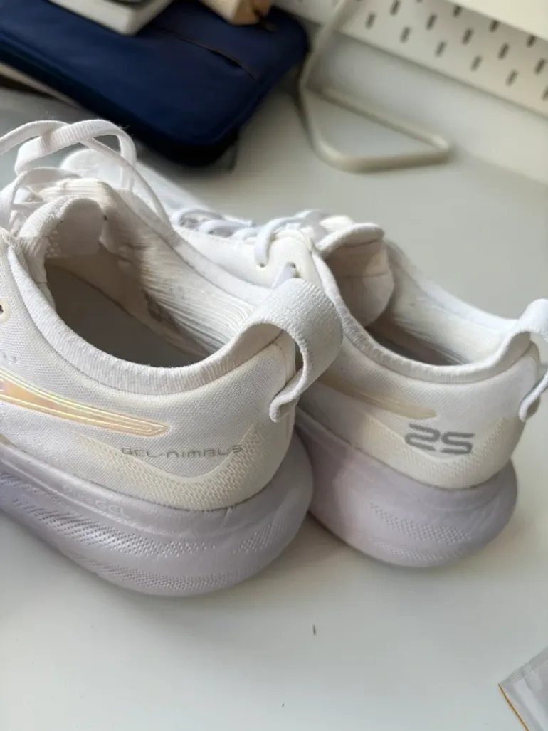 Used Asics Gel Nimbus 25 bike — image 13 of 15