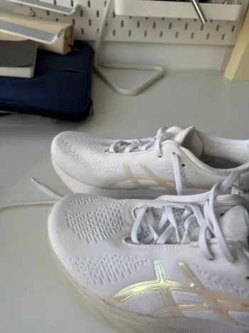 Used Asics Gel Nimbus 25 bike — image 15 of 15
