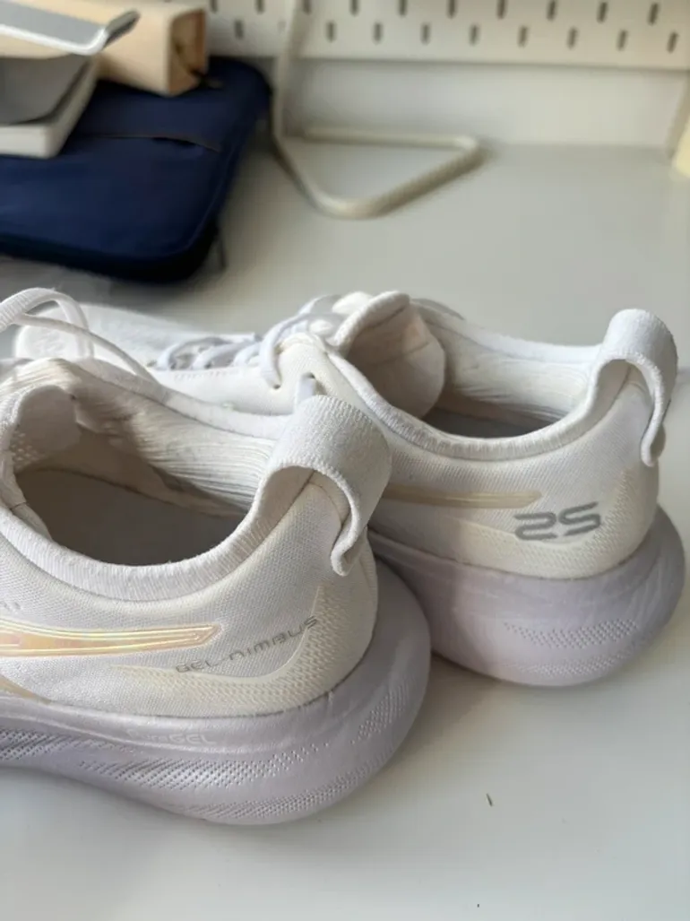 Used Asics Gel Nimbus 25 bike — image 14 of 15