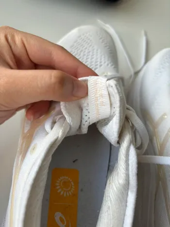Used Asics Gel Nimbus 25 bike — image 6 of 15