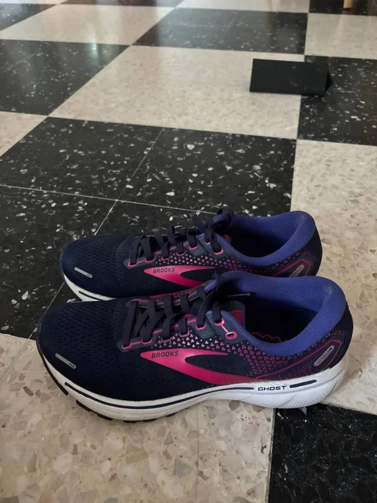 Used Brooks Ghost 14 bike — image 3 of 6