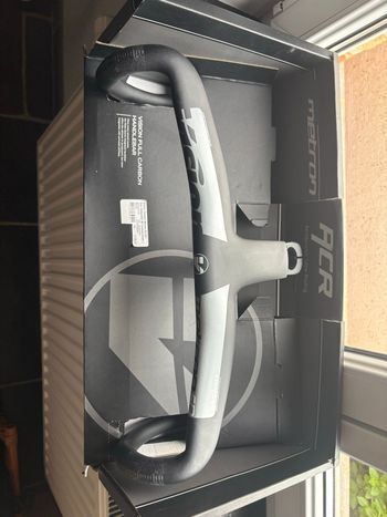 Used Vision Metron 5D ACR EVO Integrated Handlebar Cockpit
