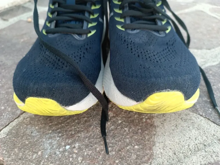 Used Asics Gel Saiun 2 bike — image 4 of 5