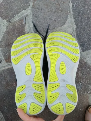 Used Asics Gel Saiun 2 bike — image 5 of 5