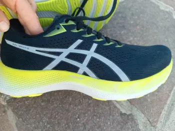 Used Asics Gel Saiun 2 bike — image 2 of 5
