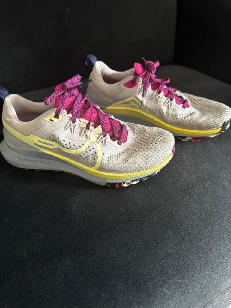 Brugt Nike Damen Sportschuhe bike — billede 2 af 8