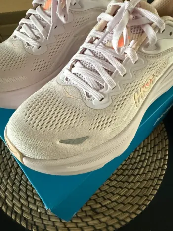 Tweedehands Hoka Bondi 9 bike — afbeelding 3 van 6
