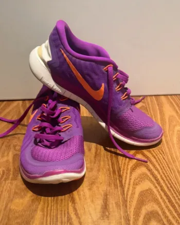 Used Nike Free 5.0 Running Shoes
